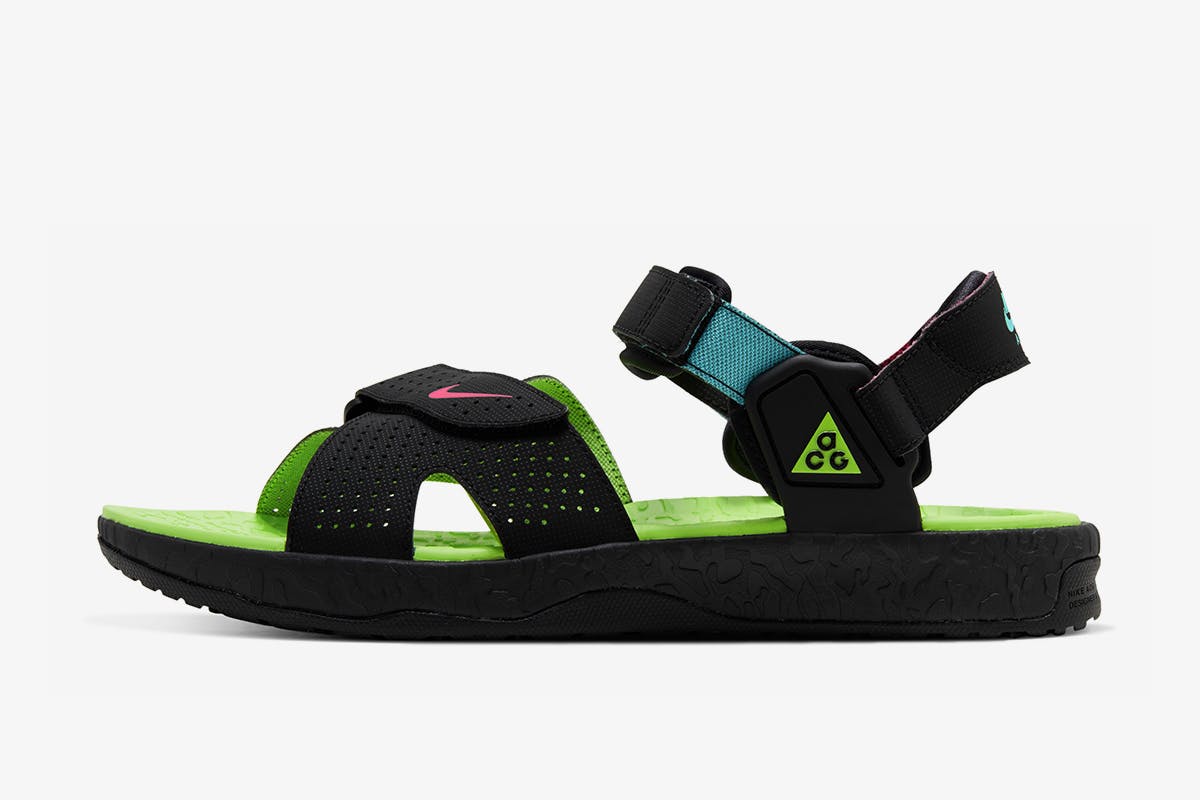 nike trek sandals